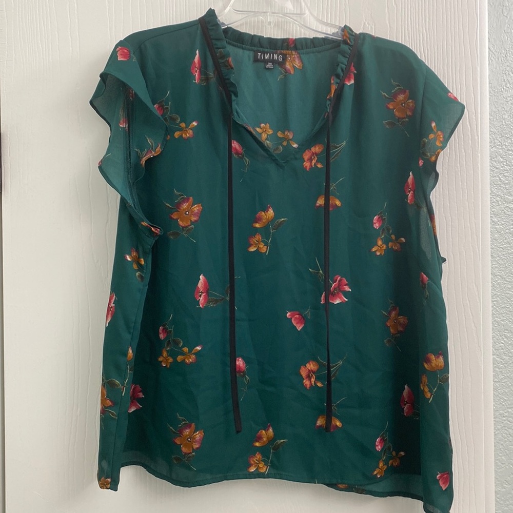 (3/$25) Timing- Green ruffle sleeve blouse